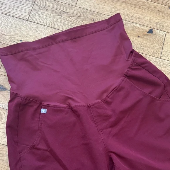 Figs burgundy maternity joggers. Size small - Picture 2 of 3